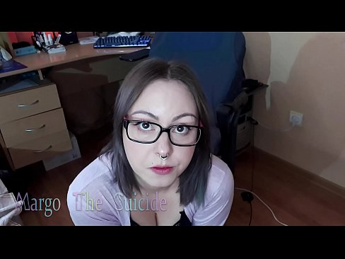 ❤️ Sexy Meedchen mat Brëll suckelt Dildo déif op der Kamera ☑ Sexvideo bei eis ﹏
