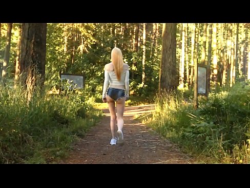 ❤️ Schéin Fra beweegt sech lues, net plakeg Video ☑ Sexvideo bei eis ﹏